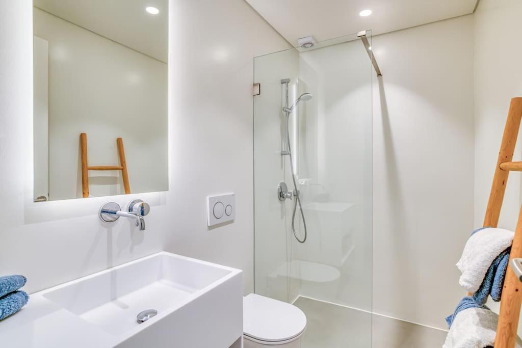 Villa Lampsi - Spacious & Modern Isterni  Екстериор снимка